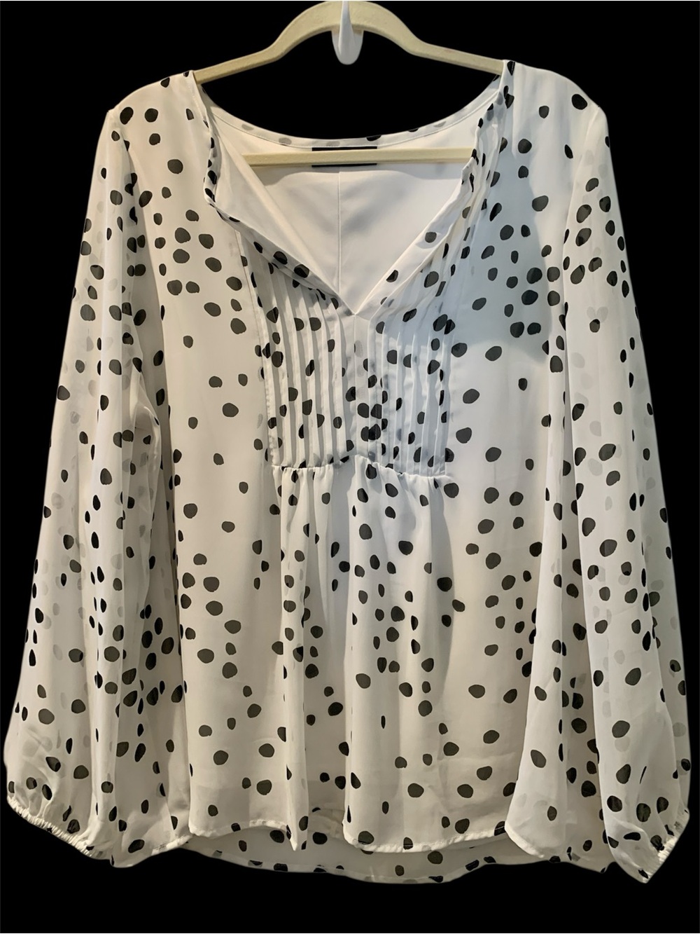 LANE BRYANT White Blouse with Black Polka Dots and Pintuck Front Size 18
